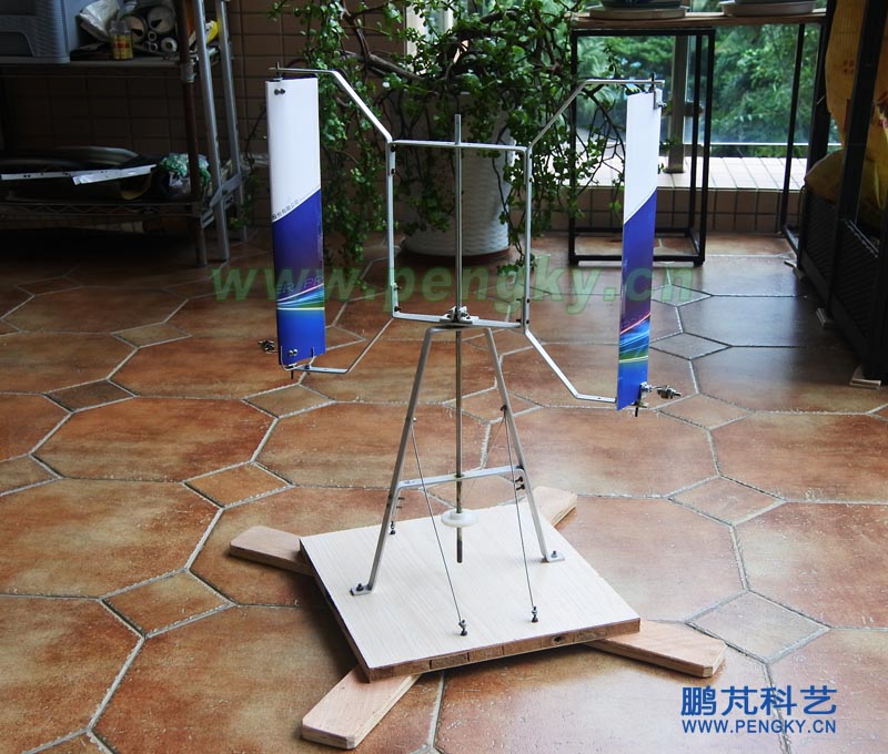 葉片攻角可變的升力型垂直軸風(fēng)力機(jī)模型